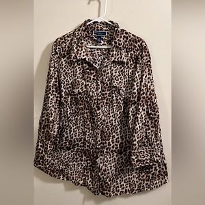 Karen Scott Woman Button Down Blouse 🌟 free with purchase 🌟